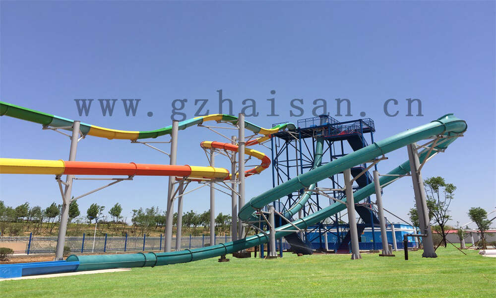 大型水上游乐设施选型必知