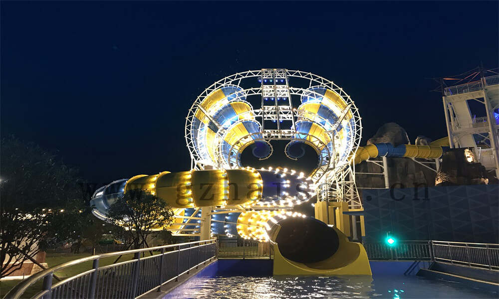 室内水上游乐设施中心：欢乐无限的水上乐园