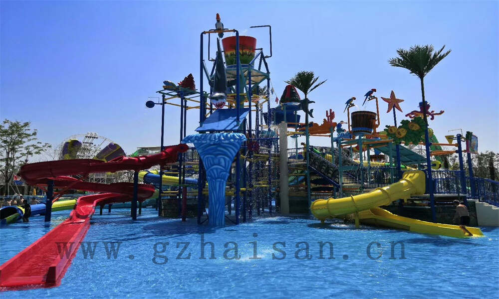 水上乐园滑梯厂家：打造刺激水上世界，畅享欢乐无限