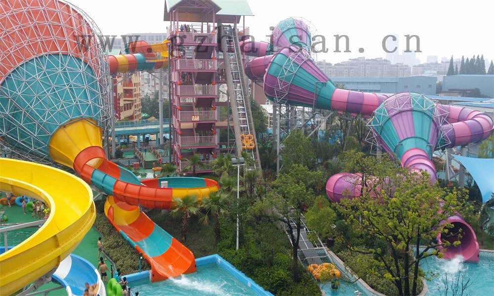 人工造浪在水上乐园设备中的重要性