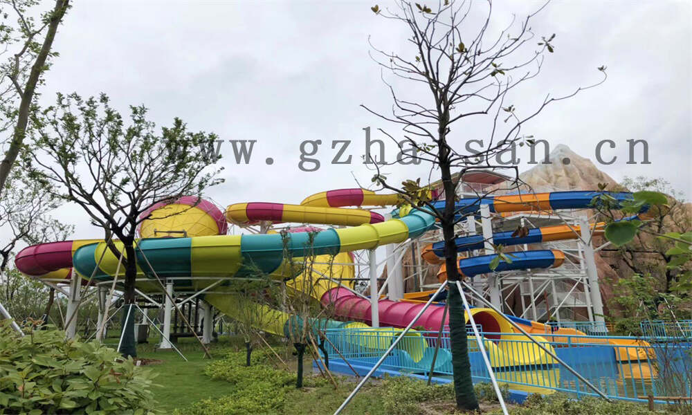 儿童水上乐园滑梯厂家：安全、创新、欢乐无限