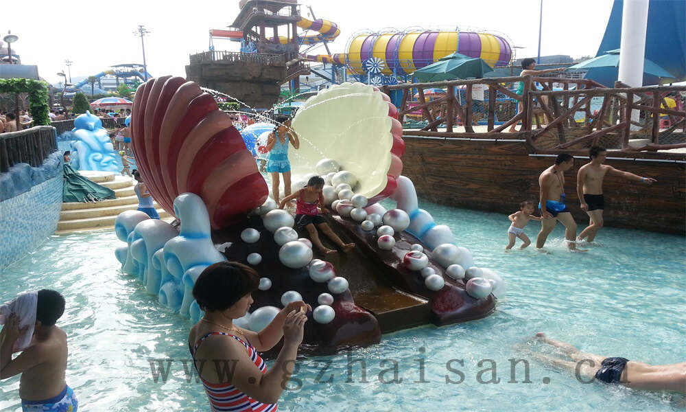 如何策划水上乐园内的特色餐饮服务？