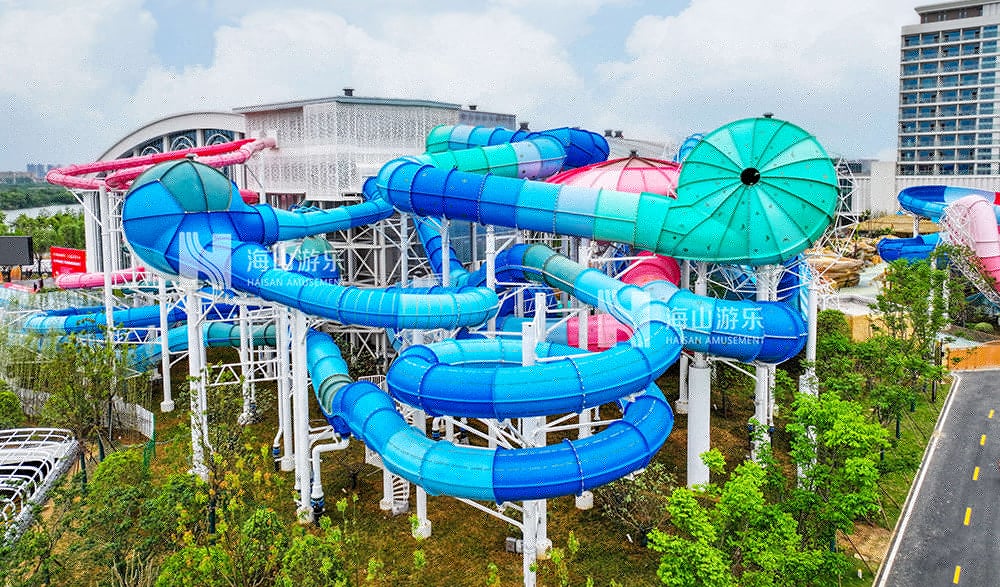 打破季节边界，定义全季狂欢｜超级魔法时空组合滑道，引领水乐园新纪元